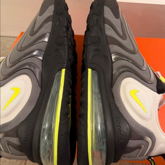Nike Mens Air max 270 react Black and Lime Sneakers. Size 12.5 - Picture 7 of 9